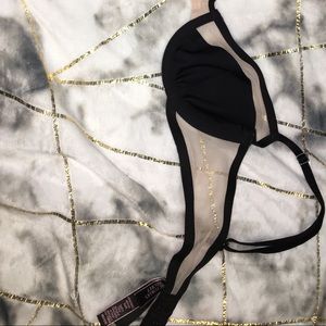 Thin Victoria’s Secret bra NEVER WORN